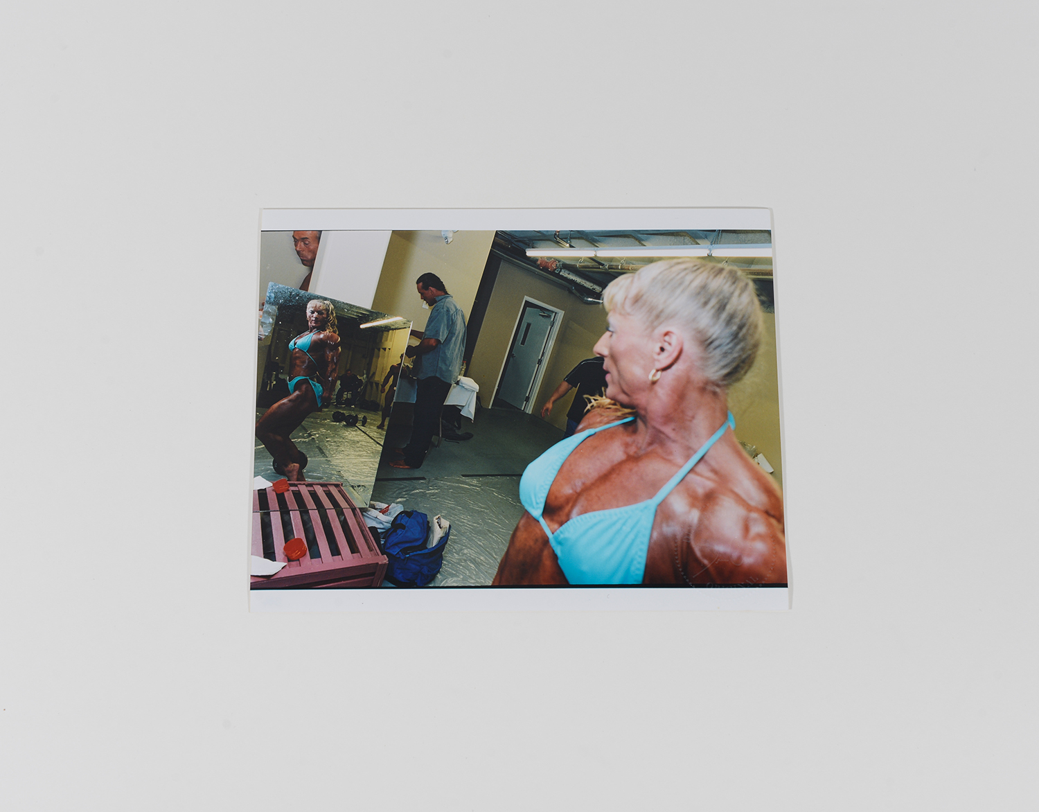 Female Champion Mirror_BodyBuilders_2001_364B