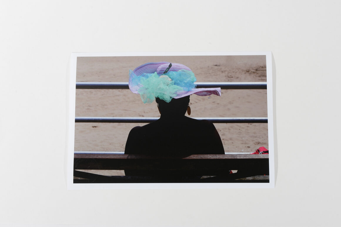 WomaninFestiveHat_ConeyIsland_USA_Travel_2016_1094